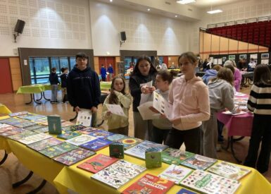 sortie-au-salon-du-livre-pour-les-6e