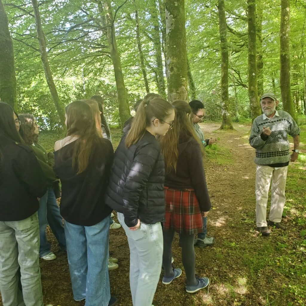 sortie-botanique-pour-des-eleves-de-1e-et-tle
