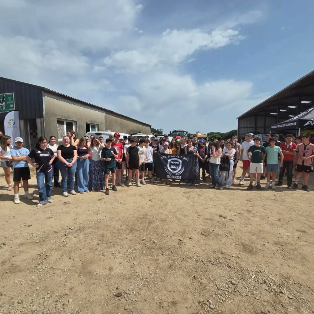 sortie-a-la-ferme-pour-les-eleves-de-4e